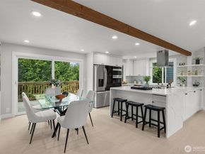 7407 25th Avenue NE, Seattle WA 98115