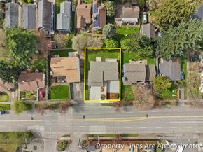 7407 25th Avenue NE, Seattle WA 98115