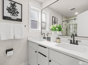 7407 25th Avenue NE, Seattle WA 98115