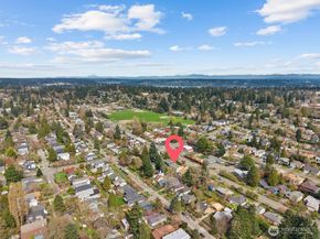 7407 25th Avenue NE, Seattle WA 98115