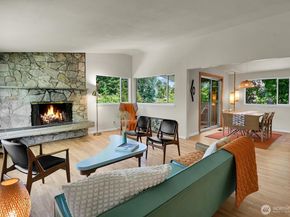 4802 24th Place S, Seattle WA 98108
