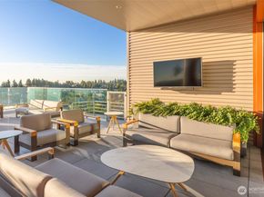 10232 NE 10th Street 1806, Bellevue WA 98004