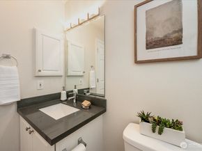 1000 NE 88th Street 304, Seattle WA 98115