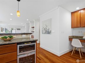 1022 Taylor Avenue N A, Seattle WA 98109