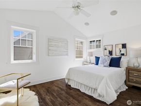 1022 Taylor Avenue N A, Seattle WA 98109