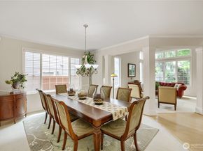 916 275th Place SE, Sammamish WA 98075