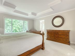 916 275th Place SE, Sammamish WA 98075