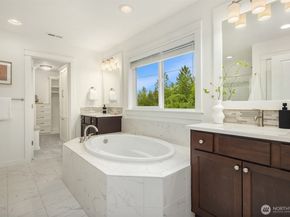8728 124th Avenue NE, Kirkland WA 98033