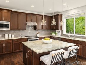 8728 124th Avenue NE, Kirkland WA 98033