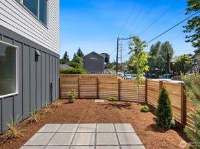 334 NE 90th Street, Seattle WA 98115