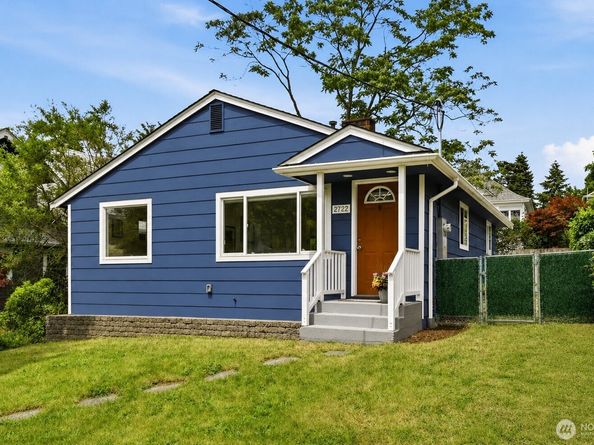2722 NE Blakeley Street, Seattle WA 98105