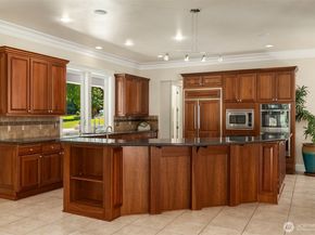 24315 149th Avenue SE, Woodinville WA 98077