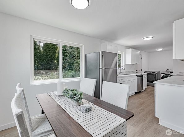 6325 S Eddy Court, Seattle WA 98118