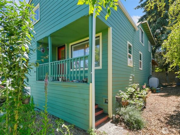 1235 S 101st Street, Seattle WA 98168