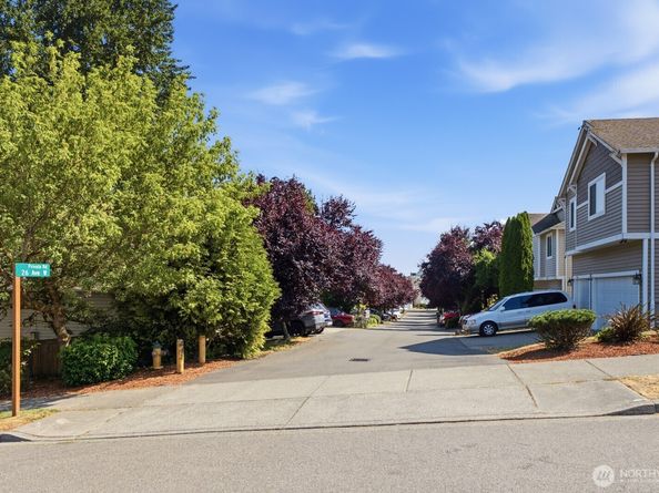 15633 26th Ave W 18, Lynnwood WA 98087