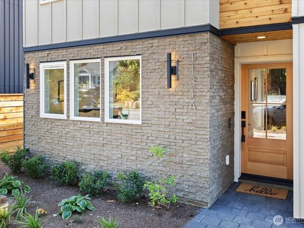 1131 A NW 60th Street, Seattle WA 98107