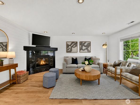 33903 Sorenson Street SE, Snoqualmie WA 98065