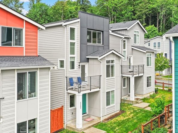 22503 70th Place W, Mountlake Terrace WA 98043