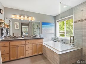 11720 201st Place NE, Redmond WA 98053
