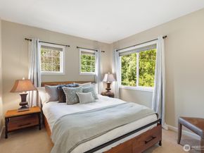 11720 201st Place NE, Redmond WA 98053