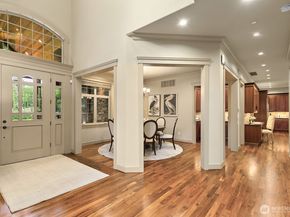 2112 104th Place SE, Bellevue WA 98004