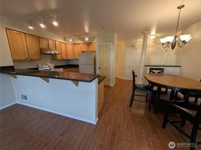 3990 129th Place SE C106, Bellevue WA 98006