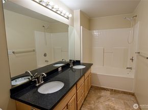 3990 129th Place SE C106, Bellevue WA 98006