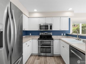 2530 15th Avenue W 410, Seattle WA 98119