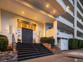 2565 Dexter Avenue N 401, Seattle WA 98109