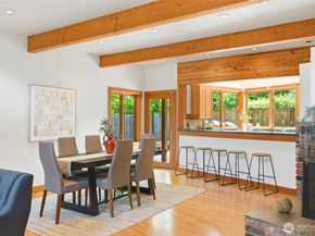 19946 47th Avenue NE, Lake Forest Park WA 98155