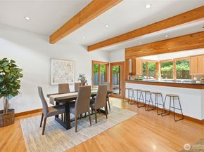 19946 47th Avenue NE, Lake Forest Park WA 98155