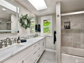 14208 Glen Acres Road SW, Vashon WA 98070