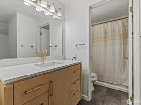 21904 56th Avenue W B2, Mountlake Terrace WA 98043