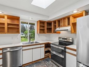 17226 129th Ave Se, Renton WA 98058