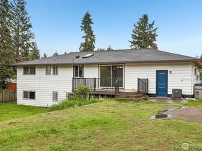 17226 129th Ave Se, Renton WA 98058