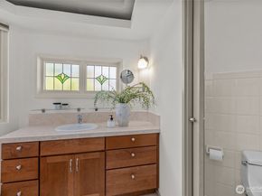 2025 Fairview Avenue E E, Seattle WA 98102