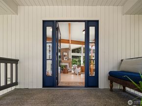 7575 NE New Brooklyn Road, Bainbridge Island WA 98110