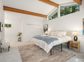 7575 NE New Brooklyn Road, Bainbridge Island WA 98110