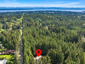 7575 NE New Brooklyn Road, Bainbridge Island WA 98110