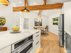 7575 NE New Brooklyn Road, Bainbridge Island WA 98110