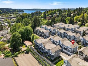 18829 67th Drive NE 1, Kenmore WA 98028