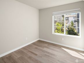 18829 67th Drive NE 1, Kenmore WA 98028