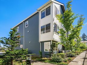 18829 67th Drive NE 1, Kenmore WA 98028