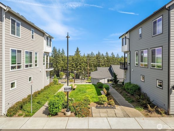 18829 67th Drive NE 1, Kenmore WA 98028