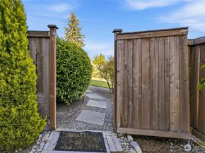 13006 135th Place NE, Kirkland WA 98034