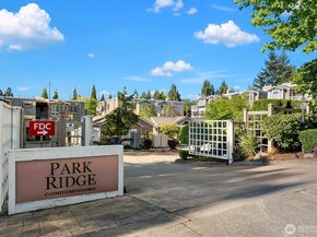 702 Kirkland Way 4, Kirkland WA 98033