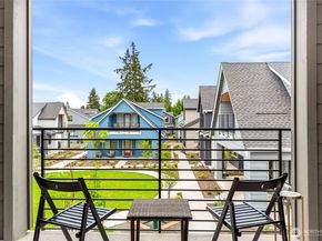 10329 135th Circle NE, Kirkland WA 98033