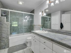 1808 Maple Lane 79, Kent WA 98030