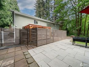 7337 151st Avenue NE, Redmond WA 98052