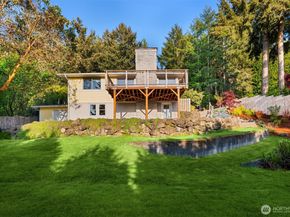 16311 25th Avenue SW, Burien WA 98166